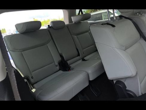 Used 2025 Ford Expedition Max Platinum AWD/4WD image 7