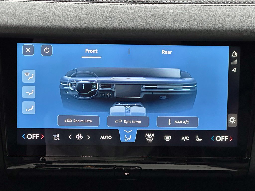 New 2027 Lincoln Navigator Premiere AWD/4WD image 14