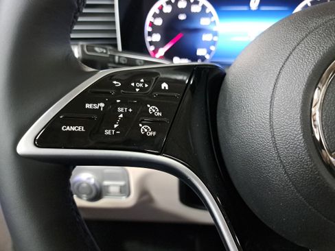 New 2026 Mercedes-Benz GLE 350 4MATIC image 18