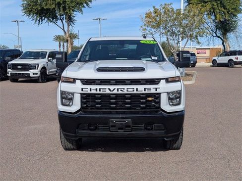 Used 2023 Chevrolet Silverado 2500 Custom w/ Custom Value Package image 9