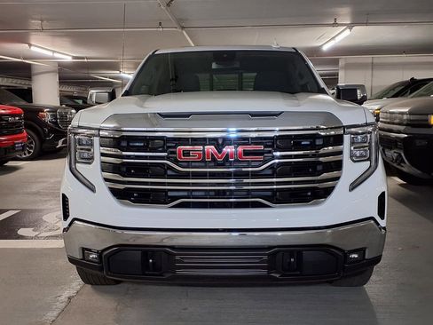 New 2026 GMC Sierra 1500 SLT w/ SLT Convenience Package AWD/4WD image 2
