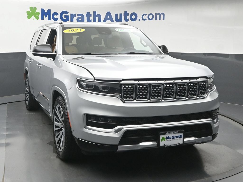 Used 2023 Jeep Grand Wagoneer Series III AWD/4WD image 5