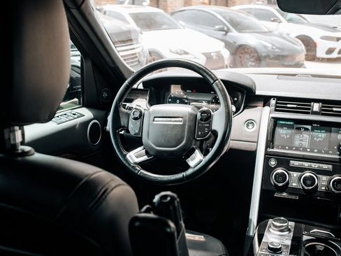 Used 2019 Land Rover Discovery HSE AWD/4WD image 19