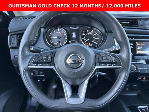 Used 2017 Nissan Rogue S image 27