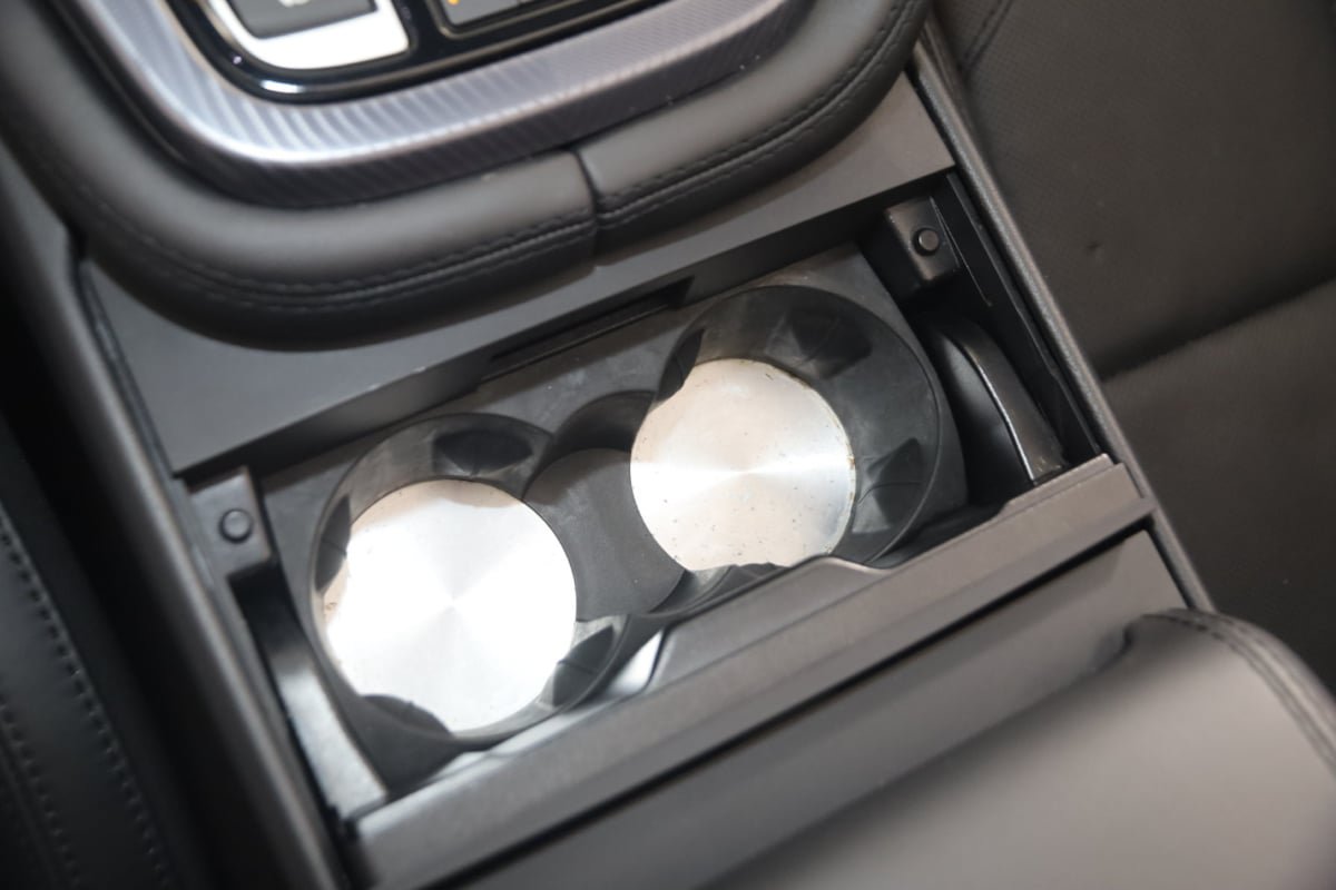 Used 2024 Jaguar F-TYPE R-Dynamic RWD image 31