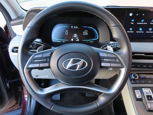 Used 2025 Hyundai Palisade SEL image 18
