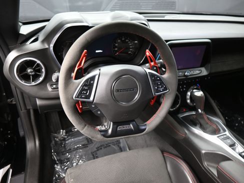 Used 2017 Chevrolet Camaro ZL1 RWD image 13