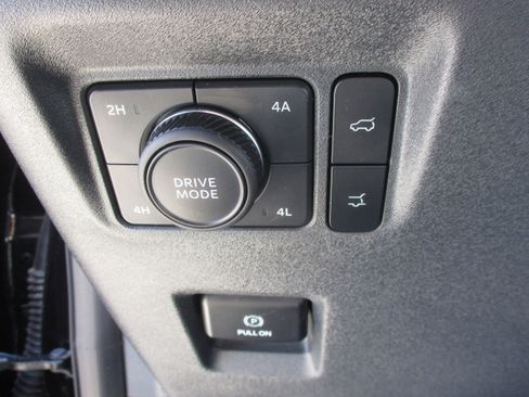 Used 2025 Ford Expedition Platinum AWD/4WD image 36