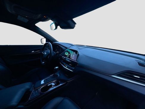 Used 2025 Cadillac CT4 Luxury RWD image 27