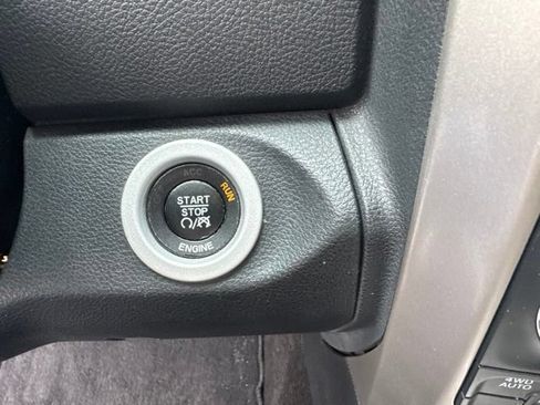 Used 2016 RAM 1500 Laramie w/ Convenience Group AWD/4WD image 43