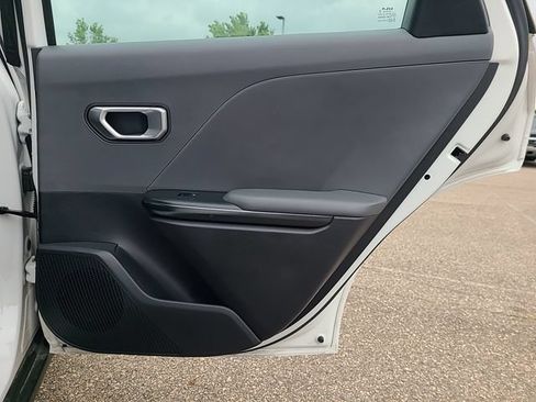 Used 2025 Kia K4 FWD image 28