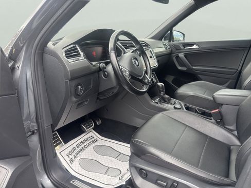 Used 2019 Volkswagen Tiguan SEL Premium R-Line AWD/4WD image 19