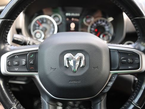 Used 2019 RAM 1500 Big Horn AWD/4WD image 39