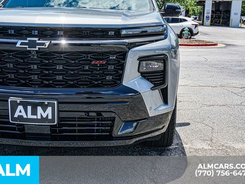 Used 2024 Chevrolet Traverse RS w/ LPO, Floor Liner Package AWD/4WD image 18