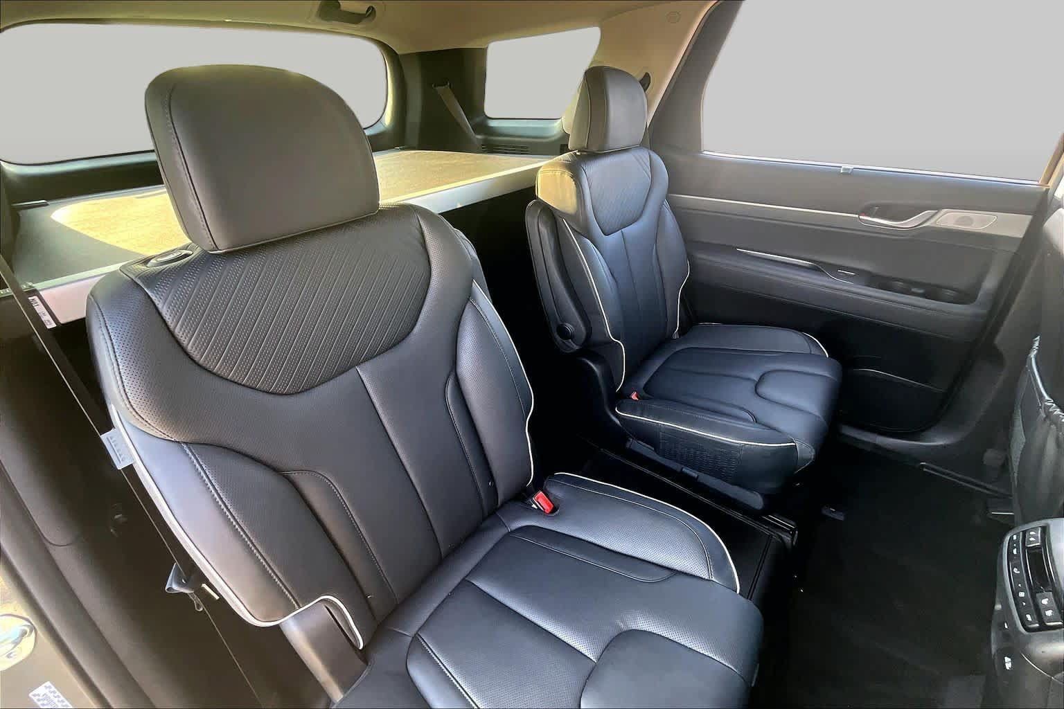 Used 2023 Hyundai Palisade SEL w/ Premium Package AWD/4WD image 18