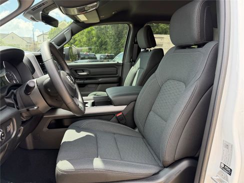New 2026 RAM 1500 Express AWD/4WD image 14