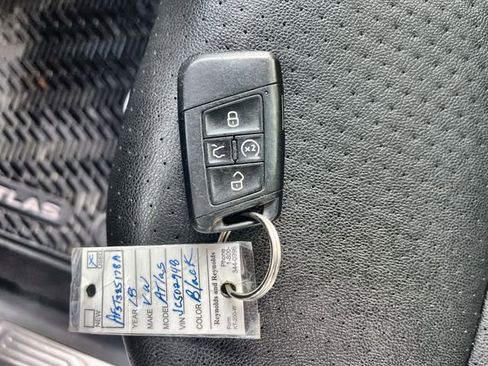 Used 2018 Volkswagen Atlas SEL image 26