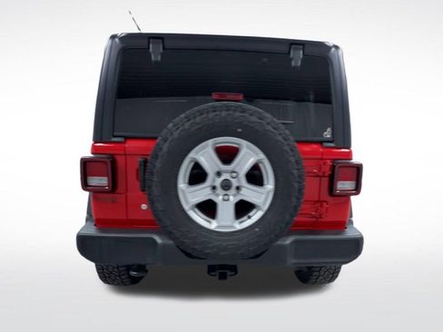 Used 2018 Jeep Wrangler Unlimited Sport S AWD/4WD image 7