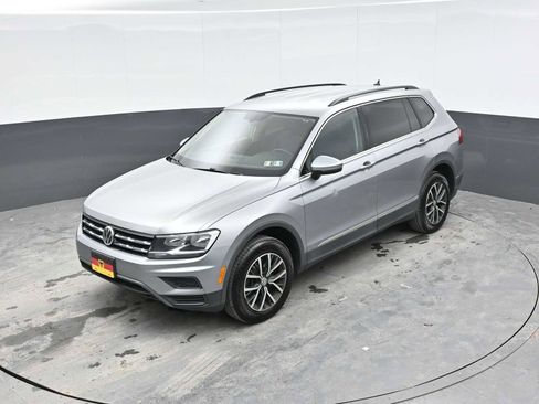 Used 2020 Volkswagen Tiguan SE AWD/4WD image 15