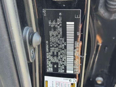 Used 2013 Toyota 4Runner Limited AWD/4WD image 28