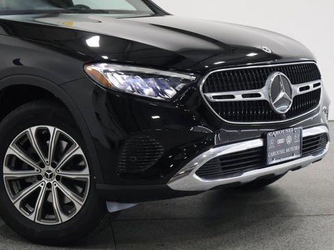 New 2026 Mercedes-Benz GLC 300 4MATIC image 3