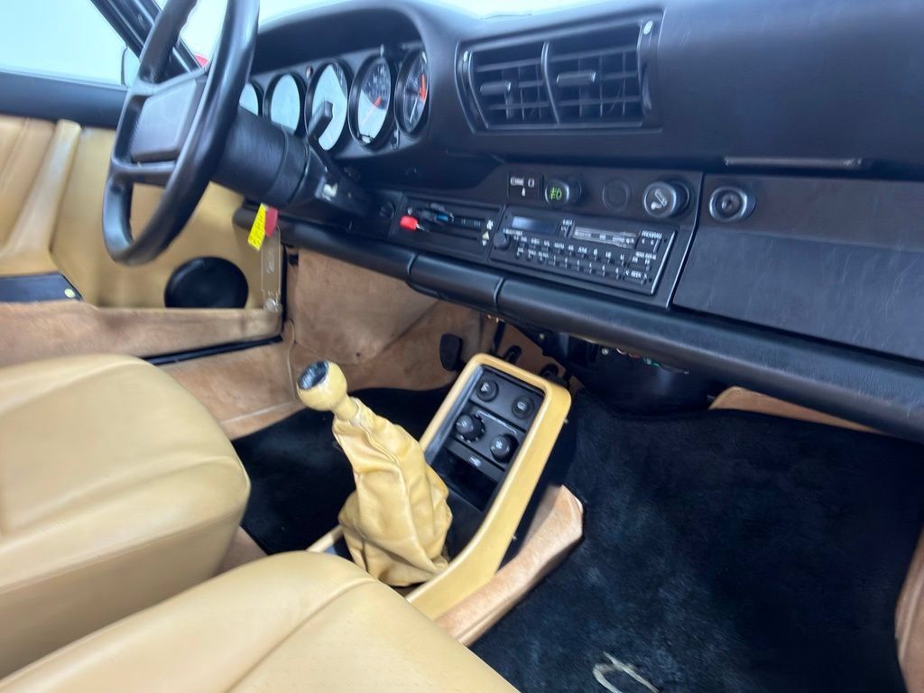 Used 1987 Porsche 911 Carrera RWD image 26