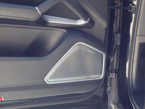 Certified 2019 Porsche Cayenne Turbo image 14