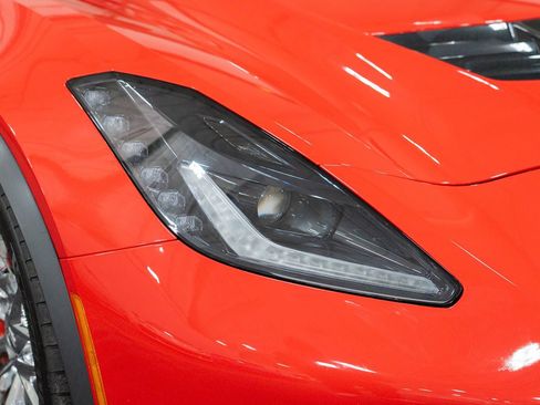 Used 2016 Chevrolet Corvette Z06 w/ 3LZ Preferred Equipment Group RWD image 12