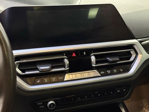 Used 2019 BMW 330i Sedan w/ Convenience Package image 26