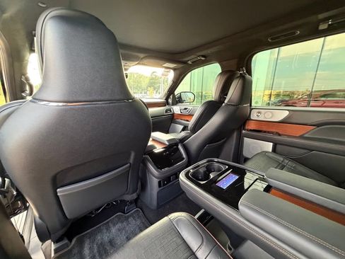 Used 2024 Lincoln Navigator Black Label AWD/4WD image 25