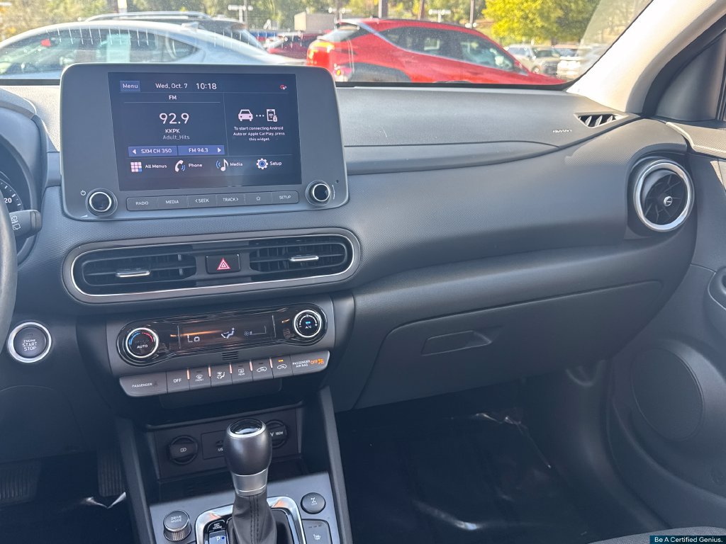 Certified 2022 Hyundai Kona SEL w/ Convenience Package AWD/4WD image 39