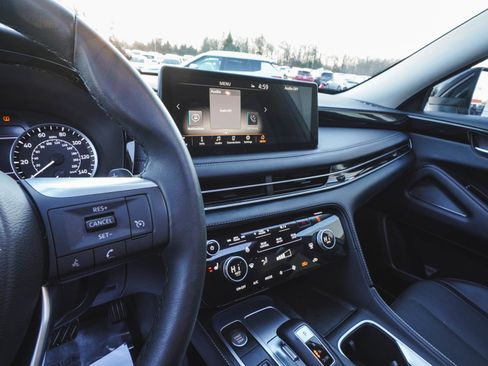 Used 2025 INFINITI QX60 Pure w/ Cargo Package image 17