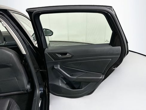 Used 2024 Volkswagen Jetta SE image 28