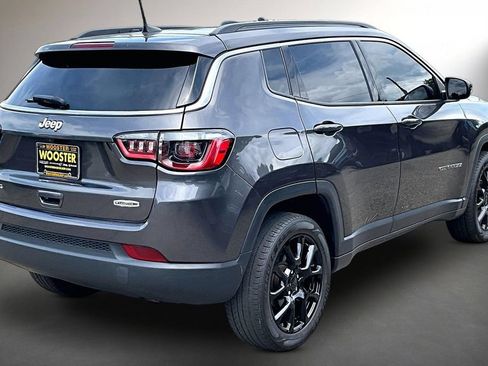 Used 2022 Jeep Compass Latitude w/ Sun and Sound Group AWD/4WD image 5