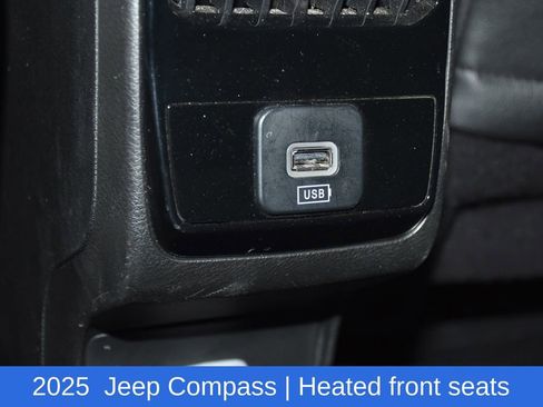 Used 2025 Jeep Compass Limited AWD/4WD image 27