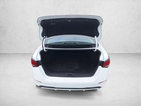 Used 2024 Nissan Sentra SV image 17