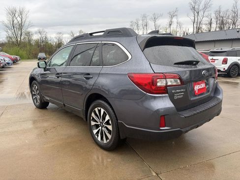 Used 2016 Subaru Outback 2.5i Limited AWD/4WD image 6