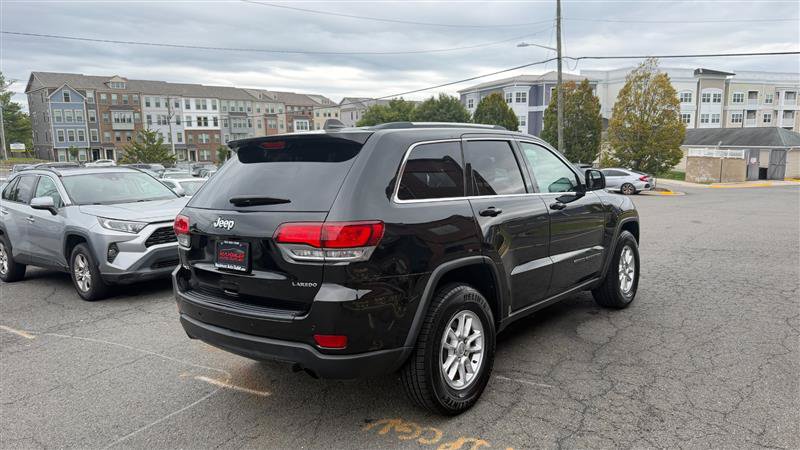 Used 2020 Jeep Grand Cherokee Laredo AWD/4WD image 6