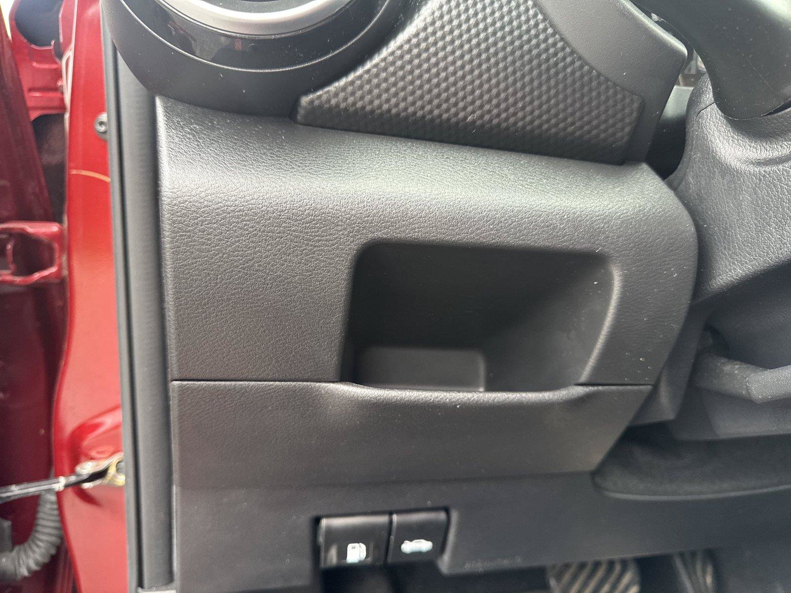 Used 2023 Nissan Kicks SV FWD image 14