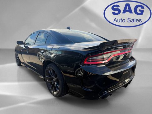 Used 2022 Dodge Charger Scat Pack w/ Plus Group RWD image 4