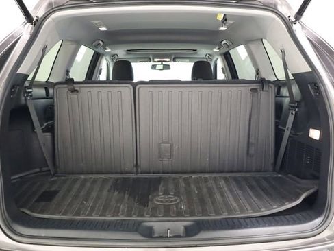 Used 2014 Toyota Highlander XLE AWD/4WD image 32