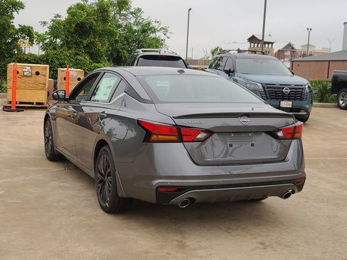 New 2026 Nissan Altima 2.5 SV FWD image 2