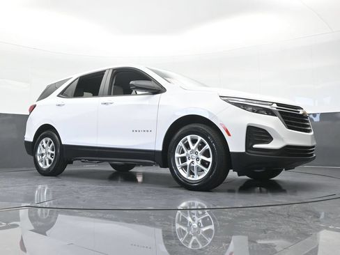 Used 2024 Chevrolet Equinox LS w/ Driver Confidence II Package FWD image 56