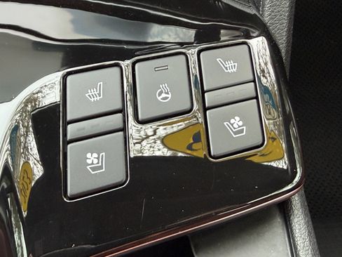 Certified 2023 Kia Sportage SX image 27