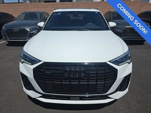 Used 2023 Audi Q3 2.0T Premium Plus w/ Premium Plus Package AWD/4WD image 3