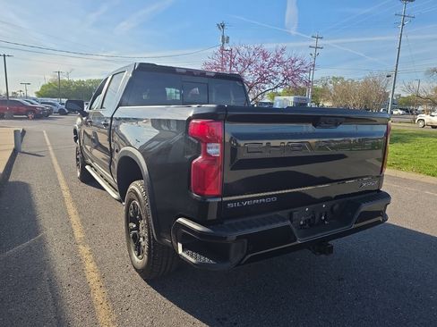 Used 2022 Chevrolet Silverado 1500 ZR2 w/ Technology Package image 5