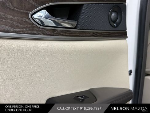 Used 2018 Lincoln MKX Reserve w/ Driver Assistance Package FWD image 36