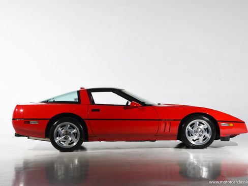 Used 1990 Chevrolet Corvette ZR-1 RWD image 10