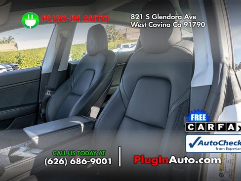 Used 2021 Tesla Model 3 Performance image 9
