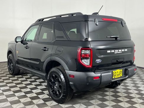 Used 2025 Ford Bronco Sport Badlands image 8